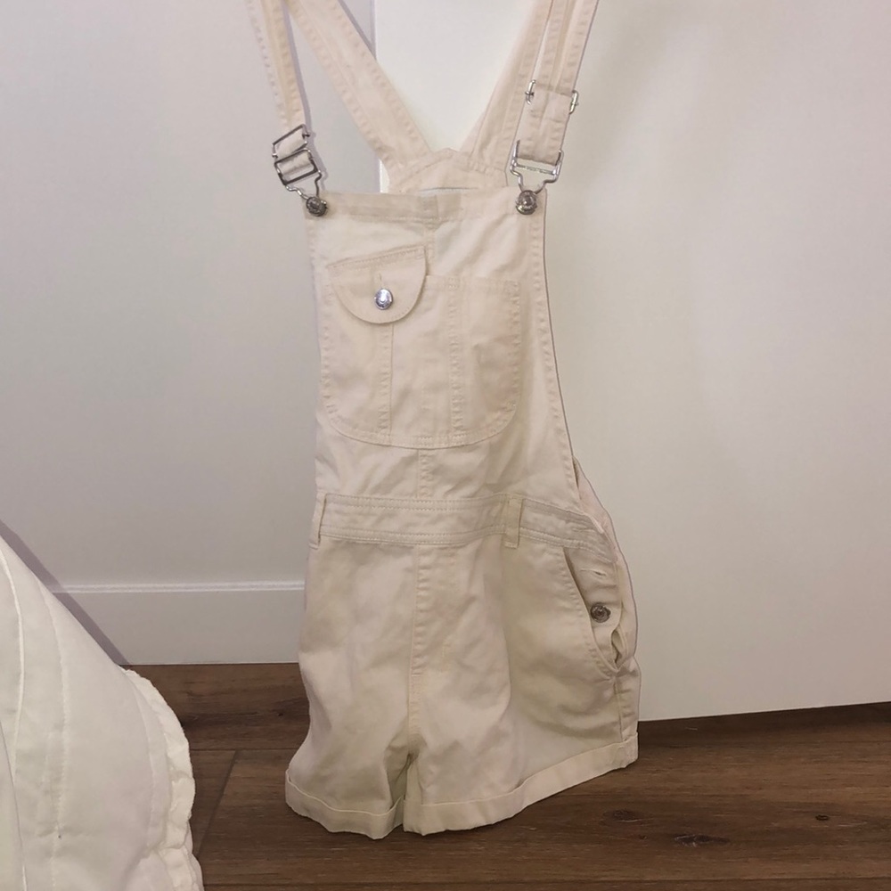 Forever21 Off-White Overall Shorts